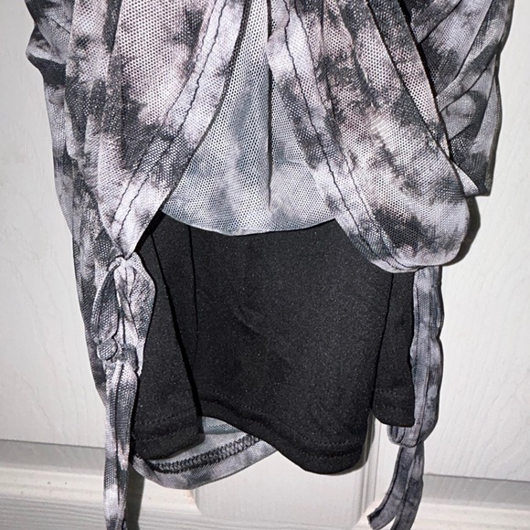 Mesh dress with underlining - Picture 5 of 6